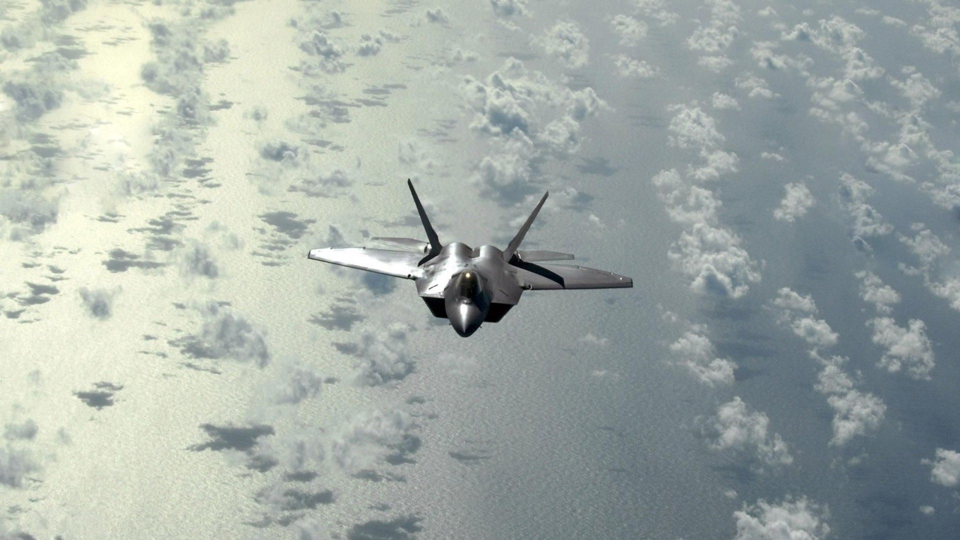 “青训专家引入国际先进理念，提升少年训练水平”，青年训练队