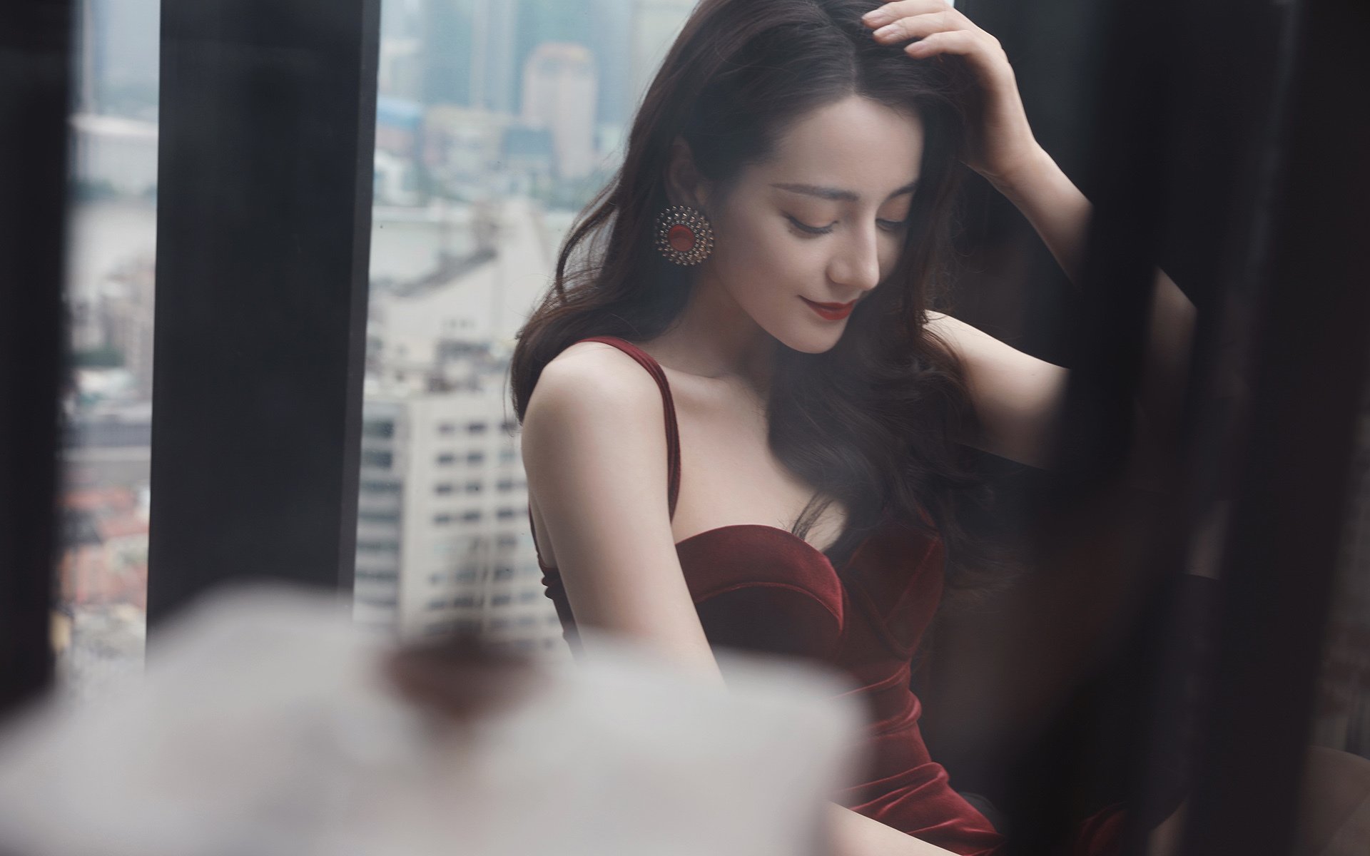 城市夜间篮球赛盛大开幕,点亮城市夜生活新方式,夜晚篮球场图片真实